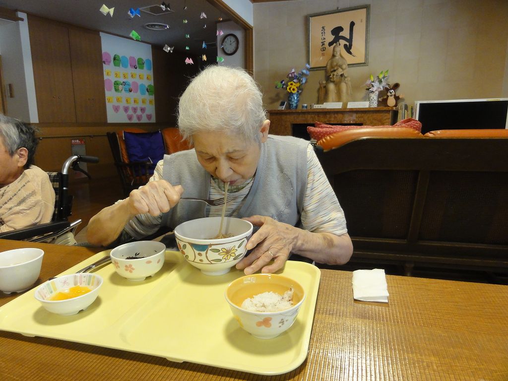 昼食はひんやりメニュー