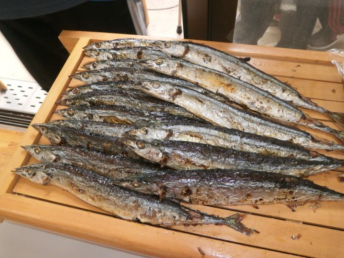 秋の味覚　さんまの塩焼きを提供しました！