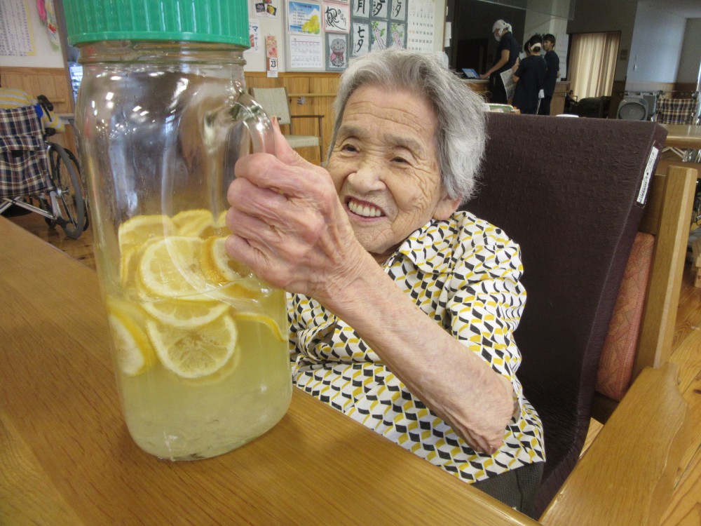 レモンジュース 社会福祉法人 杉和会