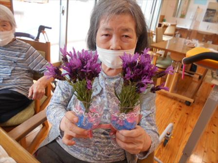 紫陽花の壁画とラベンダーのミニアレンジ