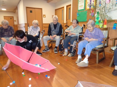 ペットボトルで遊ぼう