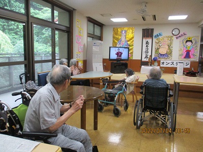 今日も元気良く！！