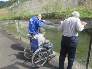 男同士でお散歩