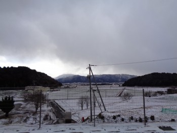 天気予報どうり銀世界