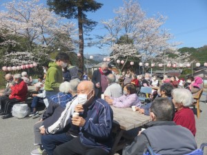 桜花と宴