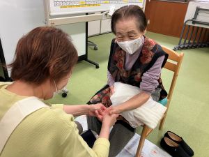 手先から晴れやかに