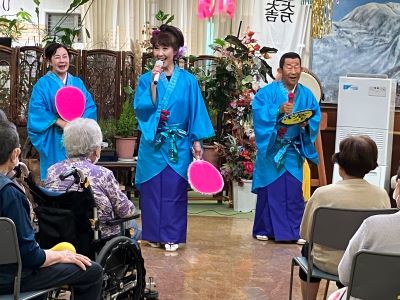 てるてる座公演