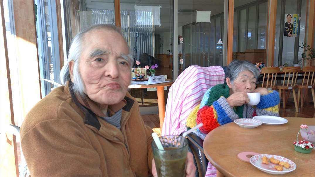 喫茶店でコーヒータイム