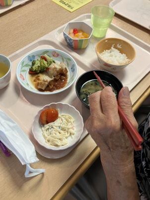お昼から品数、量もたくさん召し上がって